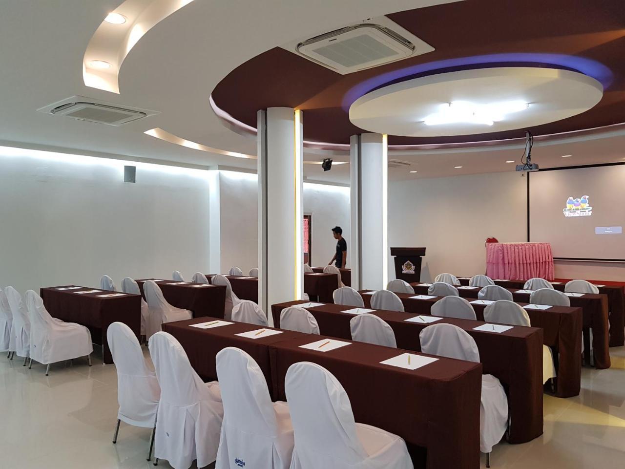 Chantra Hotel Szakeo Kültér fotó